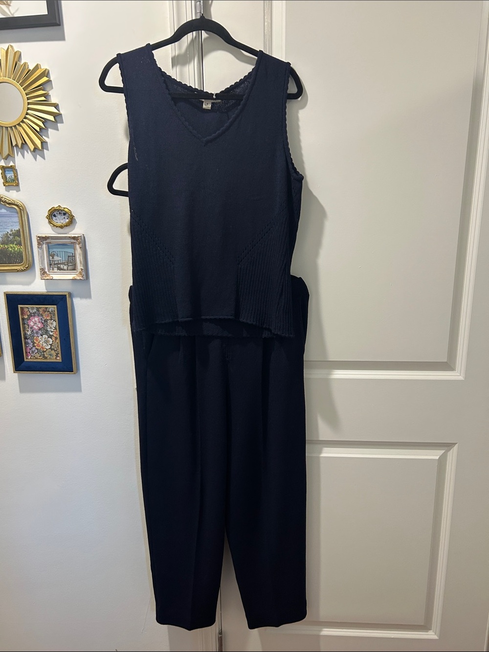 St. John Navy Sleeveless Knit Straight-Leg pant set